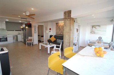 Interior 6