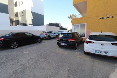 Exterior 6
