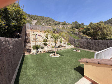 Exterior 11