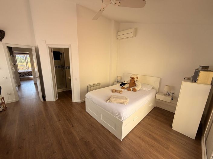 Image No.23-4 Bed House/Villa for sale