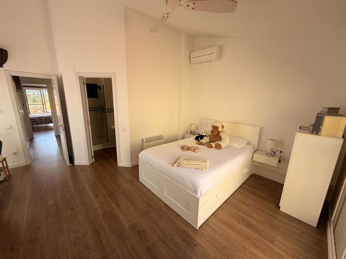 Image No.24-4 Bed House/Villa for sale