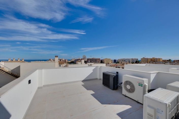 Image No.18-4 Bed House/Villa for sale