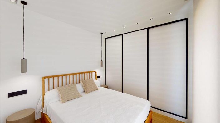 Image No.10-5 Bed House/Villa for sale