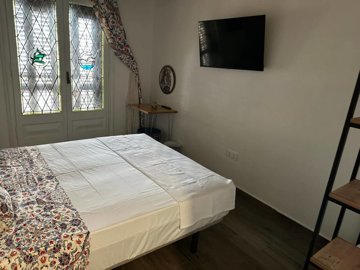 Interior 5