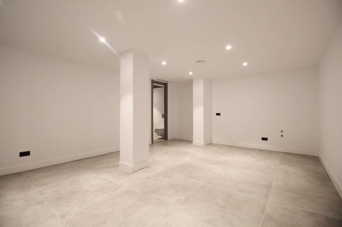 Image No.18-4 Bed House/Villa for sale