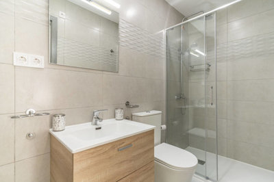 Interior 10