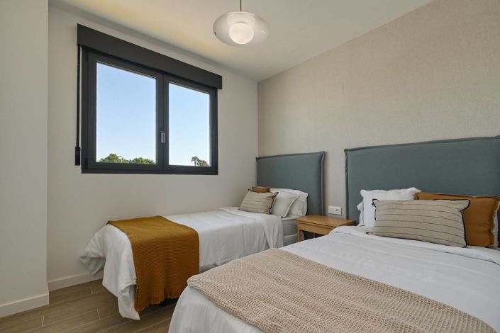 Image No.16-2 Bed Apartment for sale