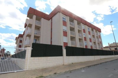 Exterior 3