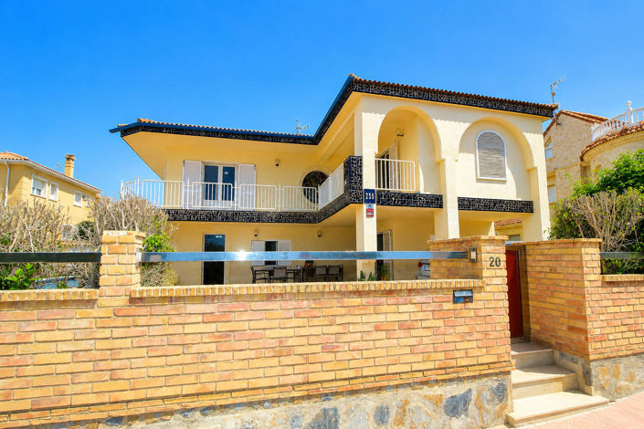 Image No.2-Maison / Villa de 5 chambres à vendre à Orihuela