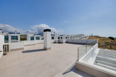 Exterior 6