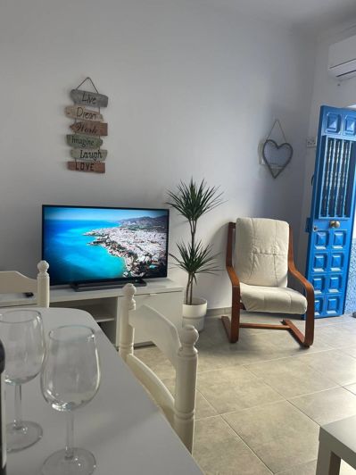 Image No.10-2 Bed House/Villa for sale