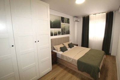 Interior 11