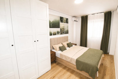 Interior 11