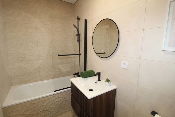 Image No.17-2 Bed Apartment for sale