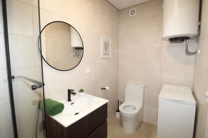 Image No.18-2 Bed Apartment for sale