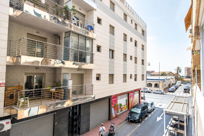 Image No.3-2 Bed Apartment for sale