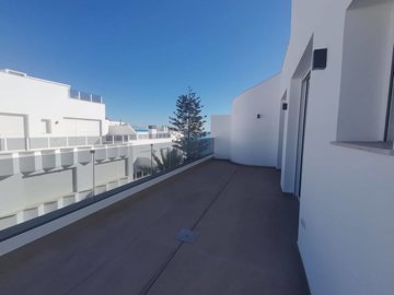 Exterior 8