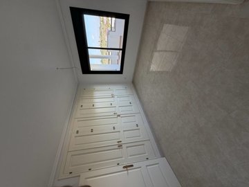 Interior 3