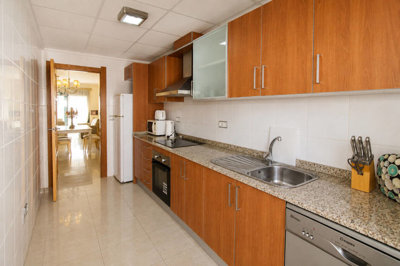 Interior 5