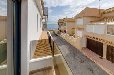 Exterior 15