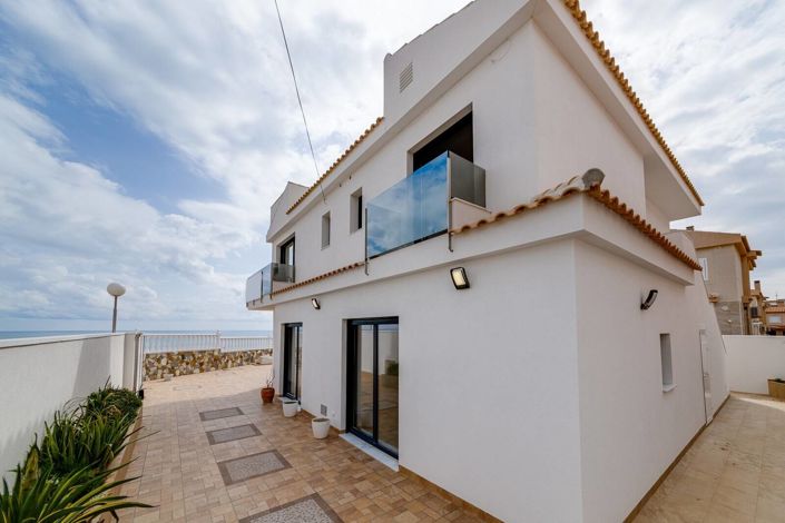 Image No.4-Maison / Villa de 4 chambres à vendre à Torrevieja
