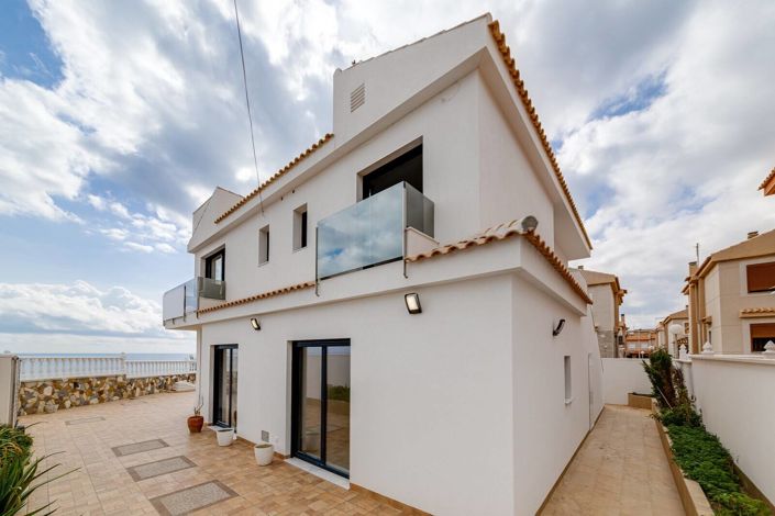 Image No.5-Maison / Villa de 4 chambres à vendre à Torrevieja