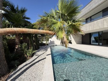 Exterior 2
