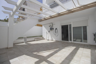 Exterior 9