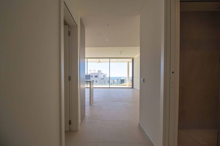 Image No.14-3 Bed Apartment for sale