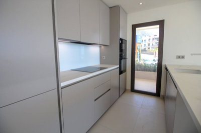 Interior 5