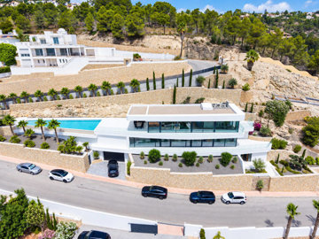 Exterior 3