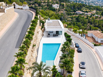 Exterior 4