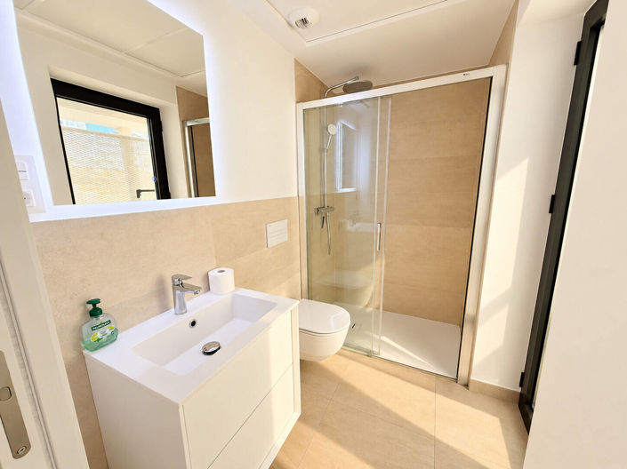 Image No.27-2 Bed Apartment for sale