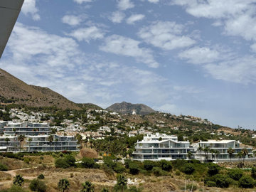 Exterior 4
