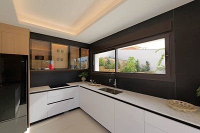 Interior 2
