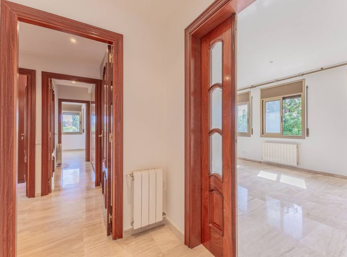 Image No.20-8 Bed House/Villa for sale