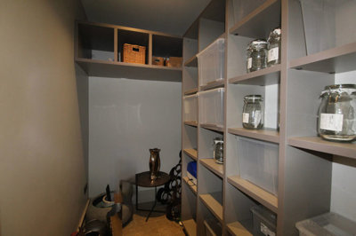 Interior 11