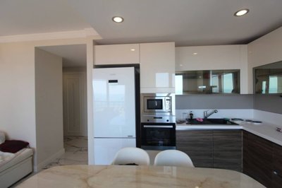 Interior 5