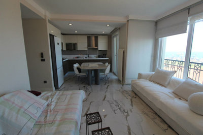 Interior 2