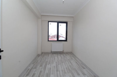 Interior 8
