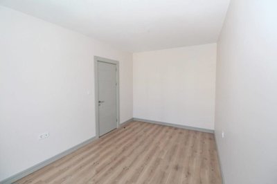 Interior 7