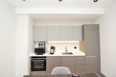 Interior 3