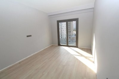 Interior 7