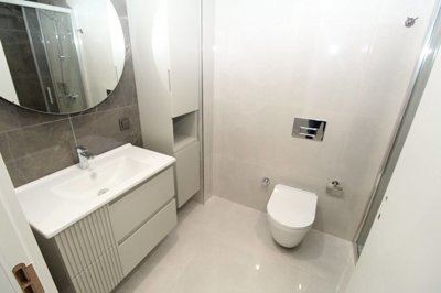 Interior 11