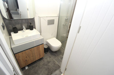 Interior 12