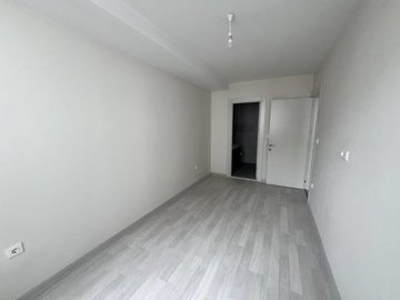 Interior 5