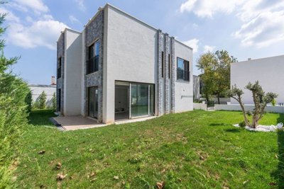 Exterior 2
