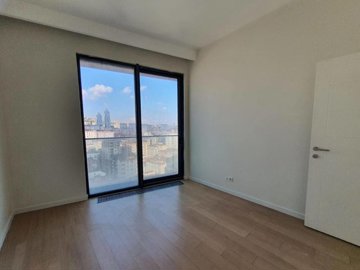 Interior 10