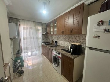 Interior 5