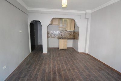 Interior 5
